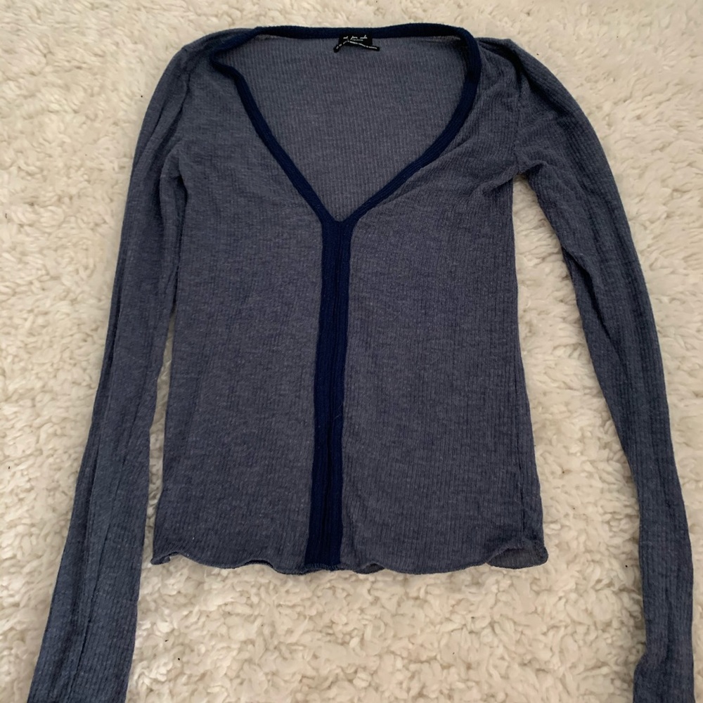 Navy long sleeve shirt